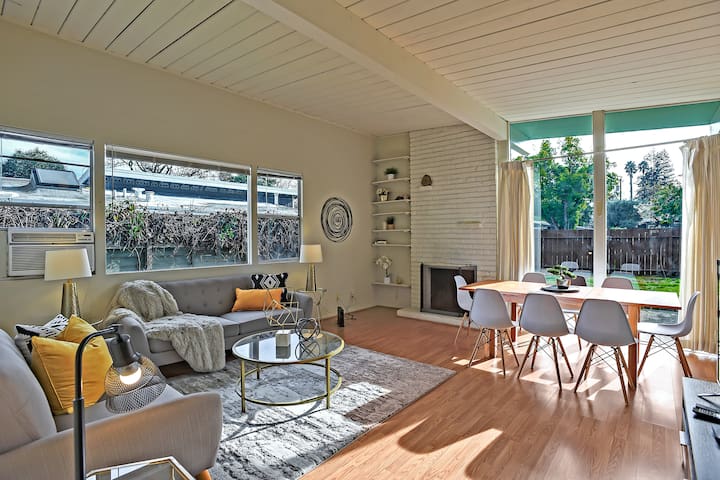 CRA: Lovely Charm in Palo Alto Close to Hi Tech Co gallery image 2