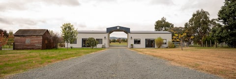 Top Airbnb: Woodgrove - Cosy accomodation close to the airport in Australian Capital Territory