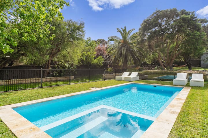 Villa Syrene -Pool and Spa Retreat