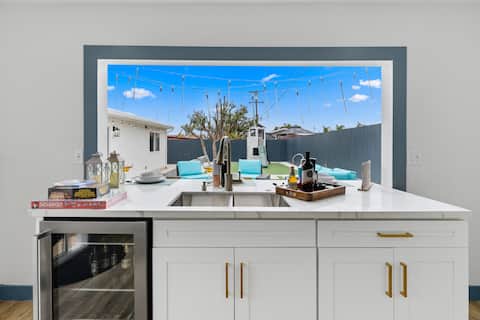 Outdoor Bar/Jacuzzi/~1 Mile DriveAway Bayfront Dev