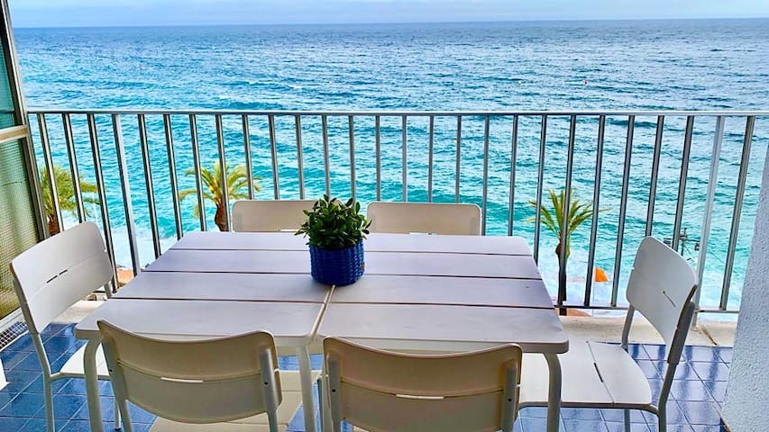 Vistamar Azul apartamento espacioso frente al mar