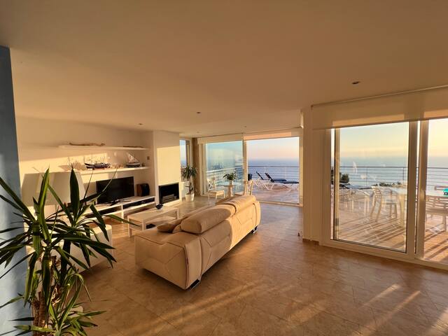 Villa Sa Calma with awesome sea views gallery image 4
