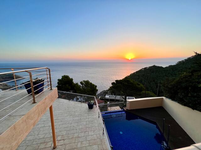 Villa Sa Calma with awesome sea views