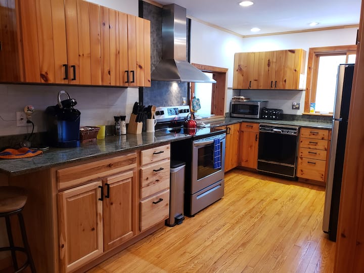 6 Best Lake Cabin Rentals Near Saranac, New York Updated 2024 Trip101