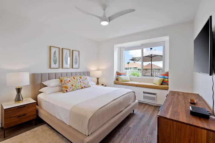 Основна спалня, суперголямо двойно легло.