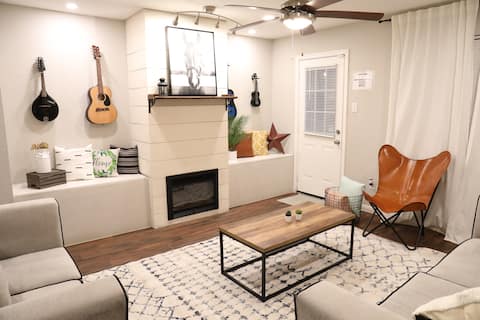 HUGE! IAH Airport /Comfy Humble Hideaway! Houston!