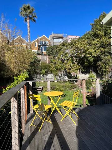 Gorgeous Chef’s Kitchen, Garden & Office gallery image 3