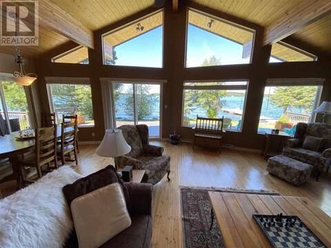 Beautiful 3 bed 2 bath waterfront home on Sheridan