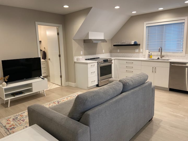 Brand New 1-bedroom Adu Downtown - Coeur d'Alene, ID