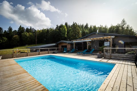 Annonce Airbnb populaire: Exclusive chalet with no neighbors, sauna and Nordic bath à Anould