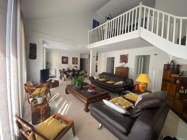 Logement standing terrasse/2 garages cœur de Lyon