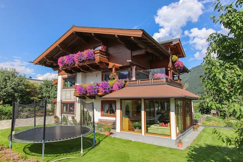 2025 Newly renovated holiday apartment Tauernblick