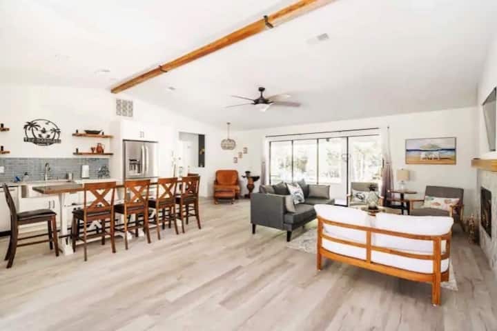 Stylish House Near Manatee River & Anamaria Island - Bradenton