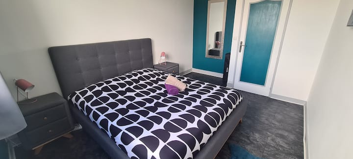 Chumba cha kwanza cha kulala, mashuka na taulo zimetolewa