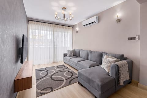 Modern homey 3-bedroom apartment