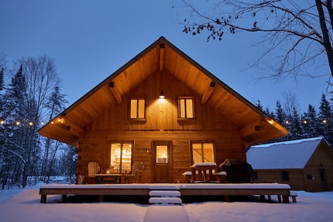 Les 2 Ottres - Wooden chalet by the water