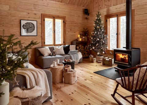 Les 2 loutres – Wooden waterfront cottage