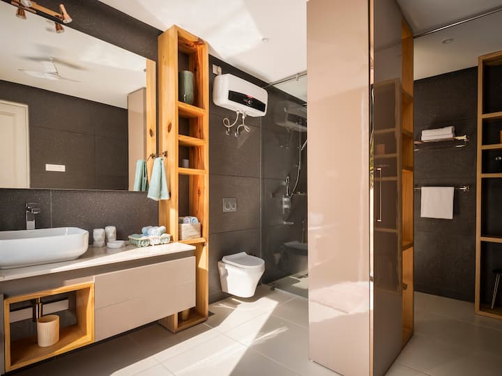 En-suite Bathroom