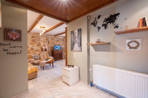 Cosy and quiet private home, 10 mins from airport