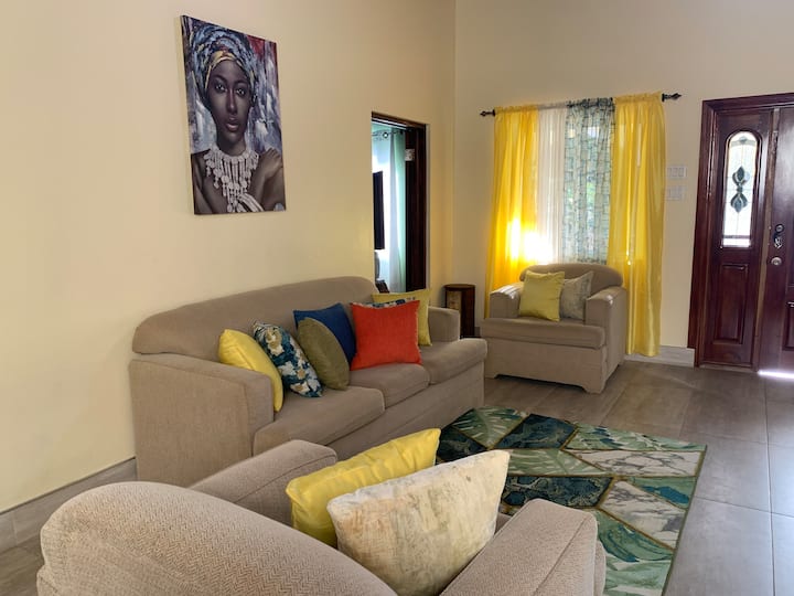 White House by White River, Ocho Rios Apartments for Rent in Ocho