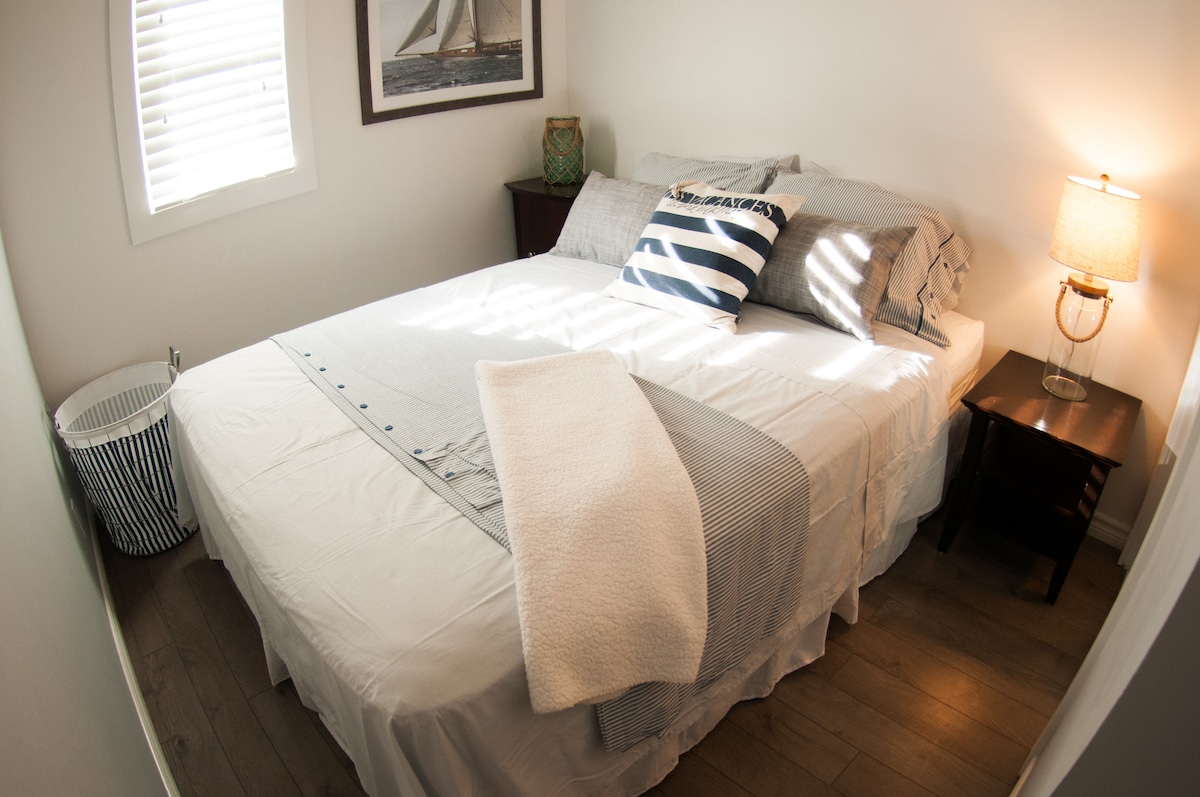 Bračni krevet (160x200) s radnim stolom