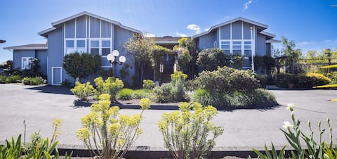 Secluded Apple Orchard House on 28 acres
