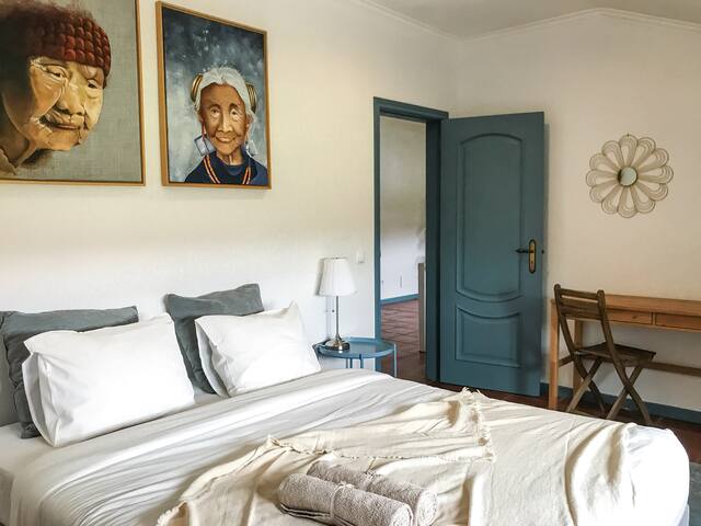 Eco Surf Villa with Natural Pool gallery image 5