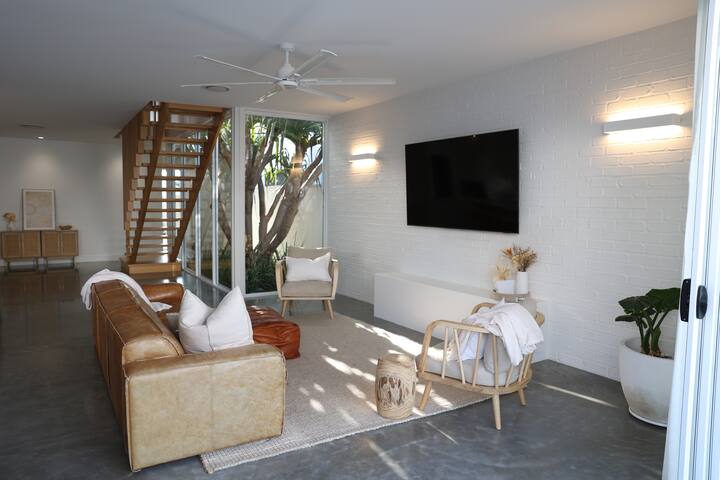 Coastal Habitat – Luxury Escape Kingscliff gallery image 2