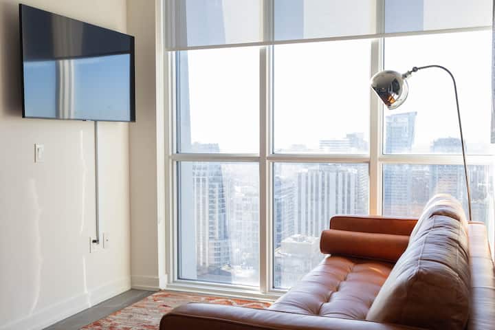 New 3 Bedroom Condo In  Prestigious Yorkville. - Toronto