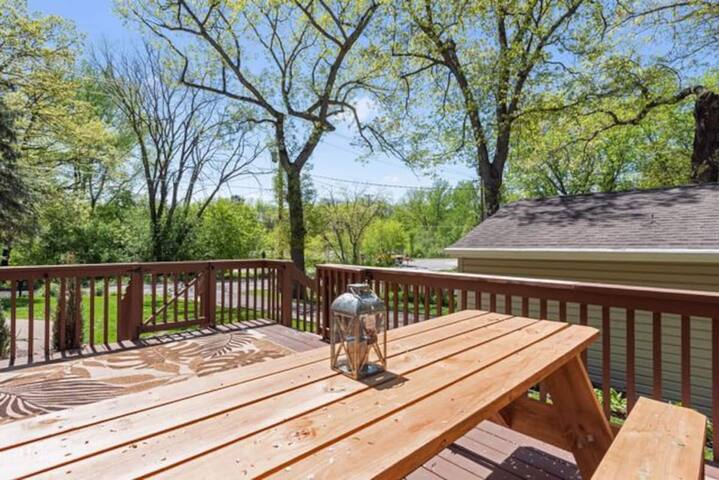 In the Heart of Wazyata, 50 steps to the Main St gallery image 4