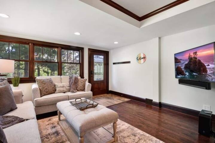 In the Heart of Wazyata, 50 steps to the Main St gallery image 5