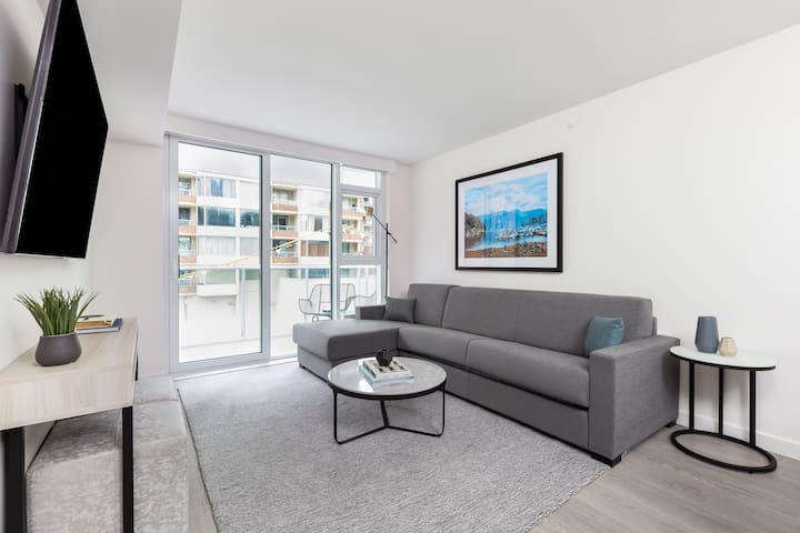Level Howe Stylish Downtown Two Bedroom Suite