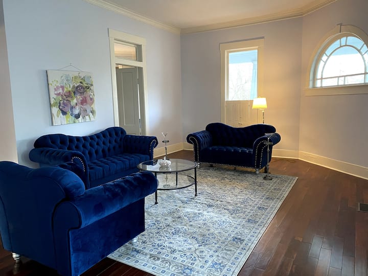 Exquisite Southern Charm In The Historic District - Brownsville, TN