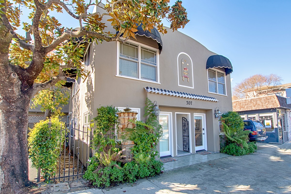 Capitola Beach Vacation Rentals u0026 Homes - Capitola, CA | Airbnb