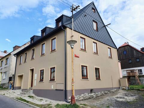 House (6 modern apartments) U Muzea Horní Blatná