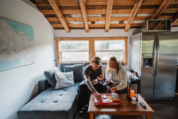 Sutherland's Lake Getaway In Private Cabin - Nova Scotia
