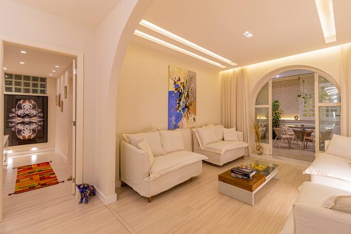 Solar dos Arcos | Cobertura c/ jardim entre praias gallery image 3