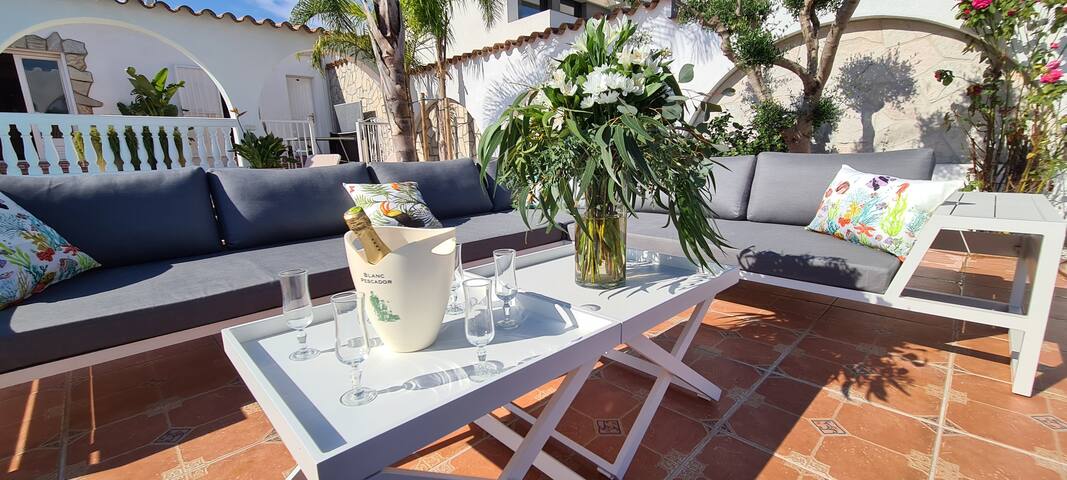 Marina de charme Empuria piscine amarre Canal gallery image 5