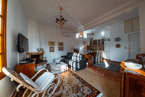 Successful Airbnb property: IL MELOGRANO DI KAITI OLD TOWN RETHYMNO APARTMENT in Περιφερειακή Ενότητα Ρεθύμνης