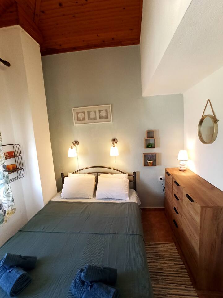 Eliza's Nikiti beach house ,bedroom1