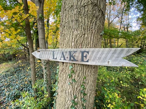 Lake Erie wine country, fishing, skiing, sleeps 8