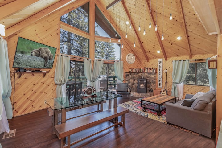 Ravens Nest-bright Cabin, Cute Shops Mins Away - Pine Mountain Club, CA