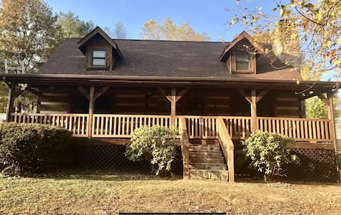 Cabin by the Creek on 3 Beautiful Acres sleeps 8