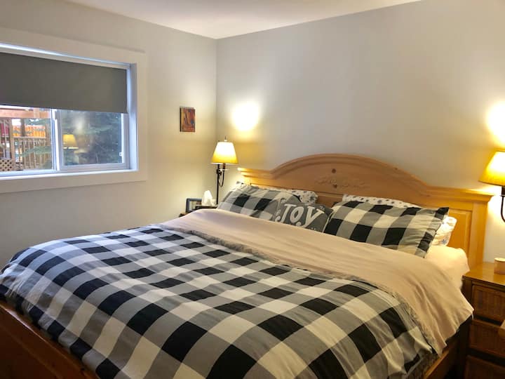 Брачен кревет (широк 180-220 см