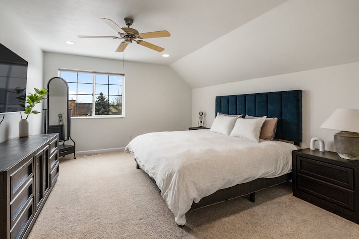 سرير بحجم كينج ، طابق علوي