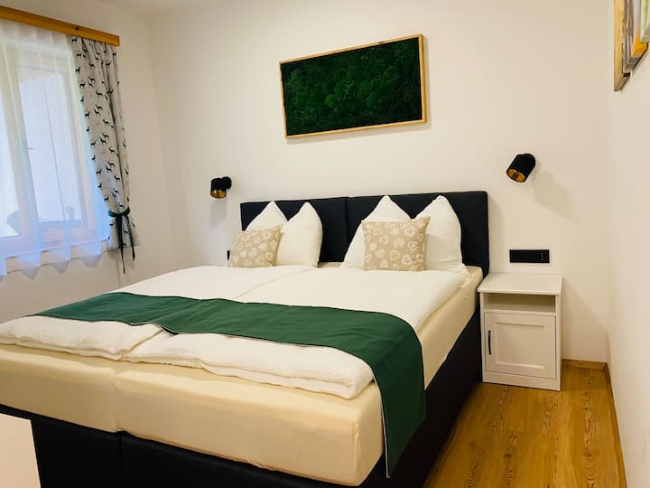 Schlafzimmer 2