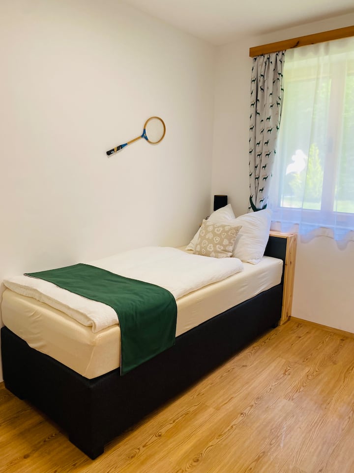 Schlafzimmer 3