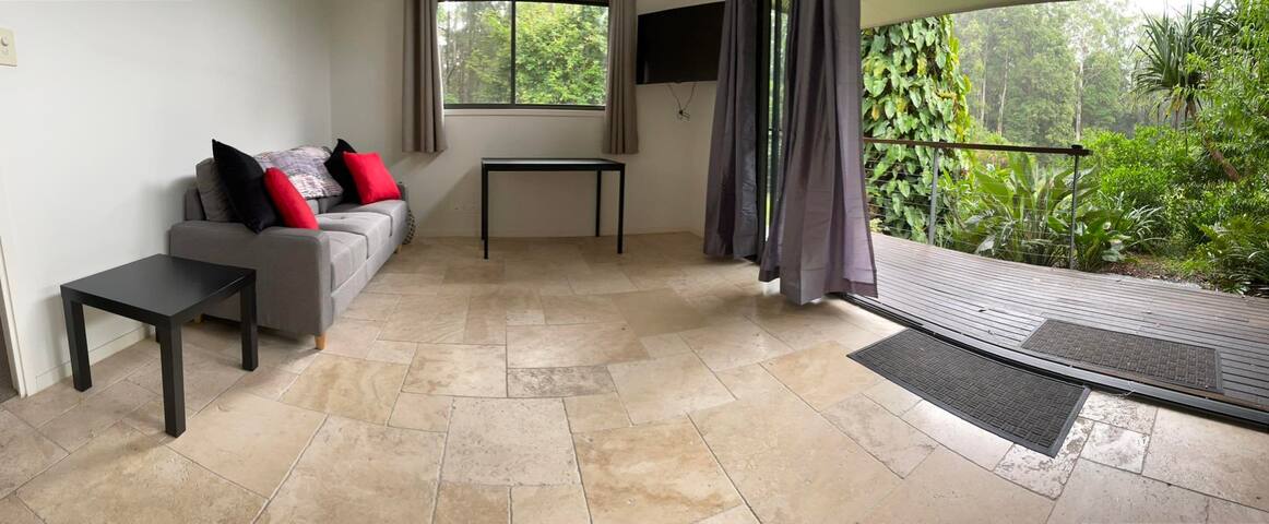 Exclusive Unique 6 BR Pavilion nestled on 15 acres gallery image 5