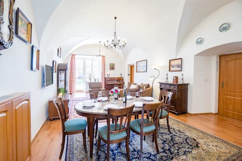 Apartment in a historic house in the very center of Vrchlabí