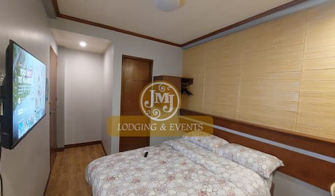 JMJ Lodging 1-Bedroom (1 Bed) with Free Parking